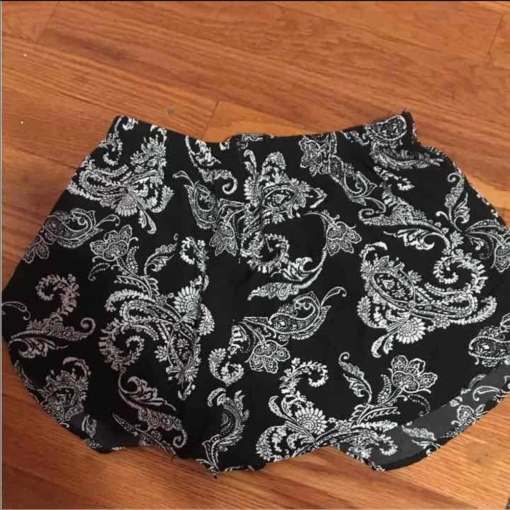 Victorian / Floral Patterned Shorts